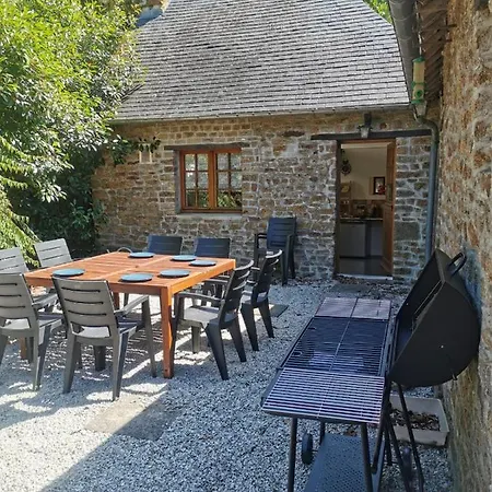 Maison La Bureliere - For Families, Groups, Couples