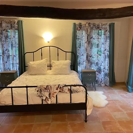 Maison La Bureliere - For Families, Groups, Couples Hébergement de vacances *