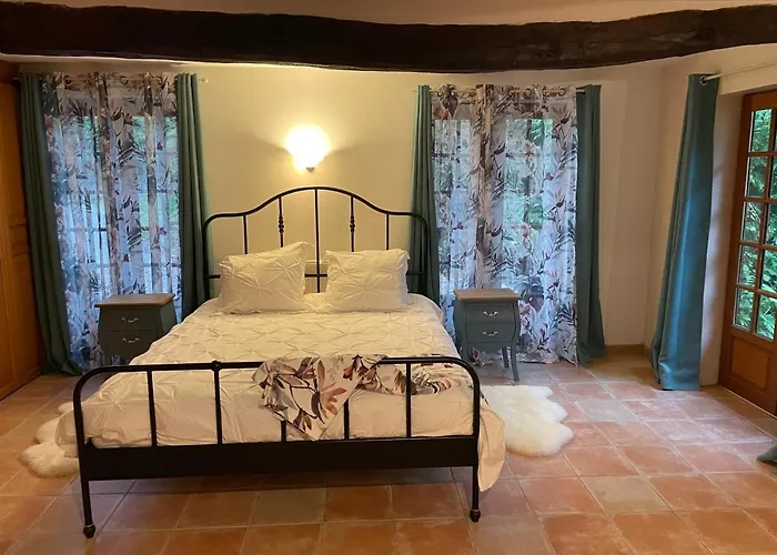 Maison La Bureliere - For Families, Groups, Couples Hébergement de vacances *